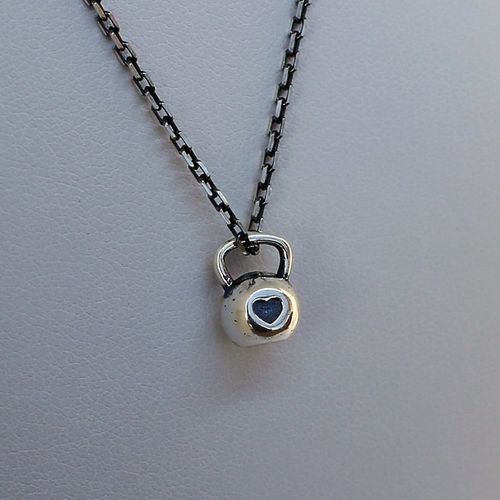 Fit Kolekcja - Zawieszka KETTLEBELL 003 MINI ❤ - oksydowane srebro na Arena.pl