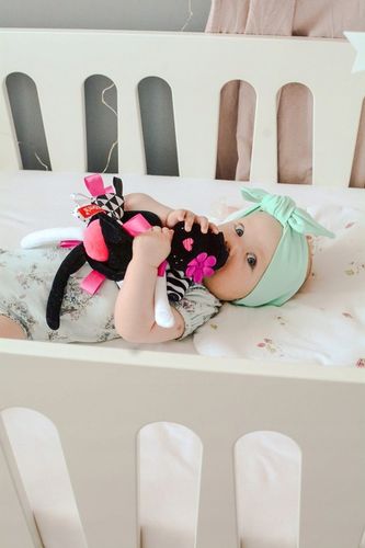 Mom's Care Przytulanka Króliczka 0m+ Hencz Toys na Arena.pl