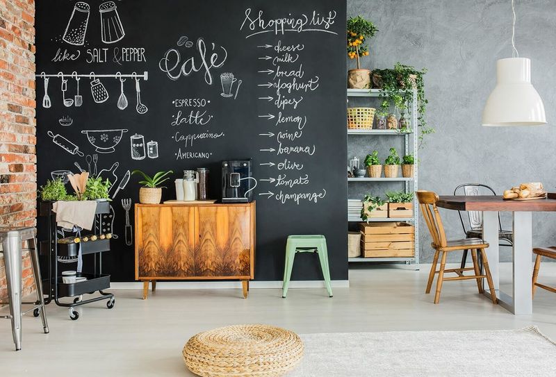 Stołek Paris zielony inspirowany Tolix zdjęcie 2