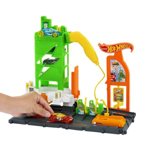 Hot Wheels City Superstacja ładowania samochodów na Arena.pl