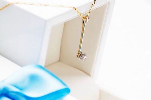 Złoty wisiorek WXD1593 - Diament na Arena.pl