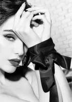 shots ouch! silky bondage ribbon - delikatna satynowa taśma 167x6 cm