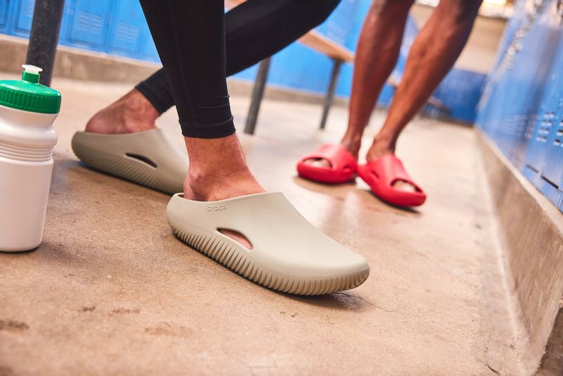 Damskie Lekkie Klapki Chodaki Crocs Mellow 208493 Clog 38-39 zdjęcie 11