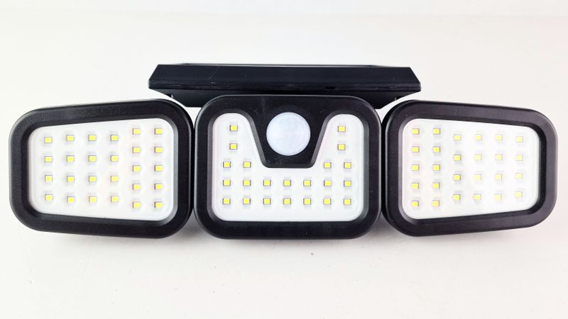Lampka solarna LED COB czujnik ruchu zmierzchu zdjęcie 3