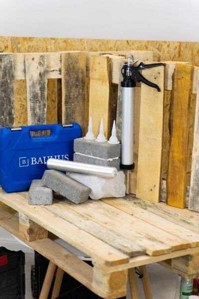 PISTOLET WYCISKACZ do mas silikonu tubowy do masy uszczelniaczy 600ml zdjęcie 6