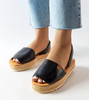 Czarne espadryle na platformie Sadbera 39