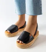 Czarne espadryle na platformie Sadbera 39