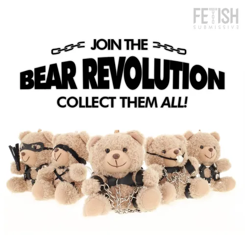 fetish submissive yogi teddy bear - designerski miś z kolekcji z zawieszką na Arena.pl