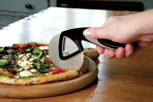 Nóż do pizzy Jamie Oliver na Arena.pl