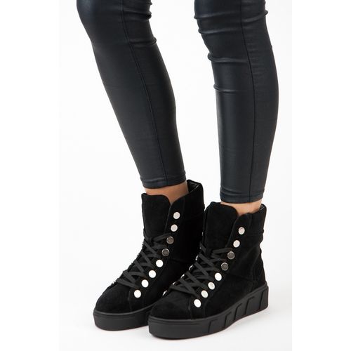 Wiązane botki na platformie r.39 na Arena.pl