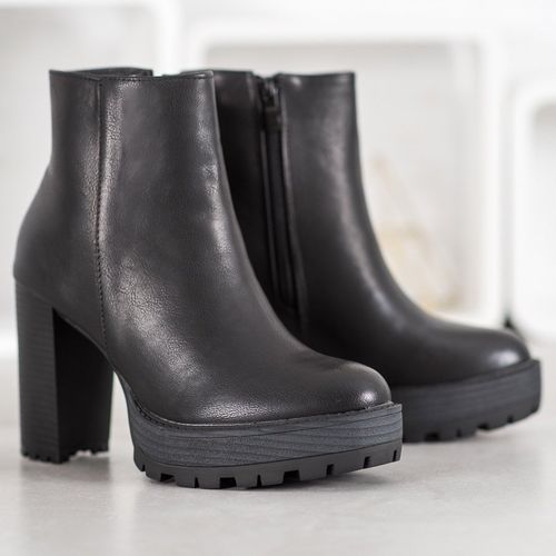 Czarne Botki Na Platformie r.39 na Arena.pl