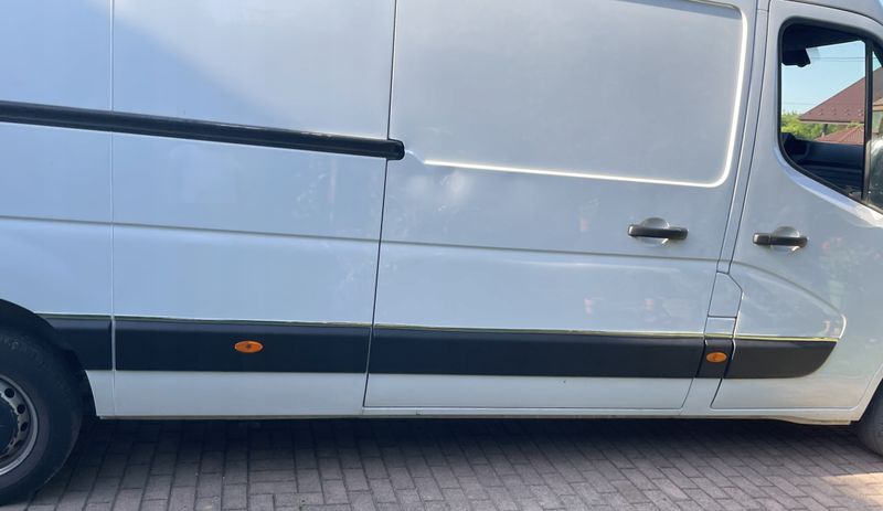 Renault MASTER IV - Listwy CHROM BOCZNE DRZWI zdjęcie 12