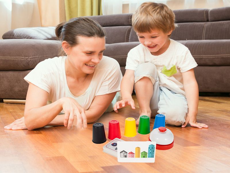 Gra rodzinna Quick Cups Szybkie Kubeczki zdjęcie 2