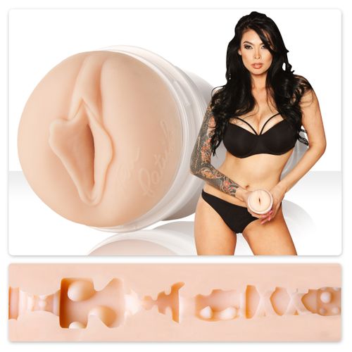 Fleshlight Girls - Pochwa Tera Patrick Tease na Arena.pl