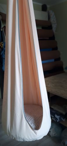 huśtawka kokon pudrowa MALPISZON.PL na Arena.pl