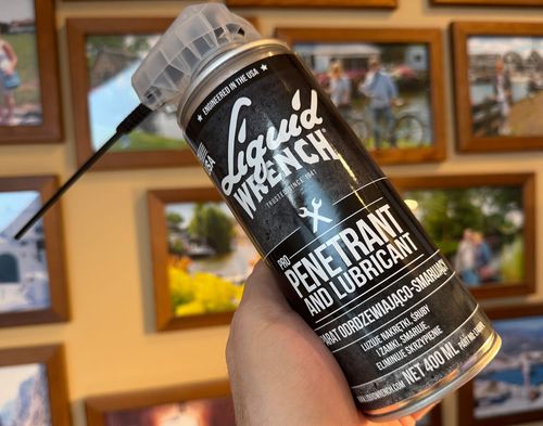 Odrdzewiacz i smar w jednym. Liquid Wrench 400ml na Arena.pl
