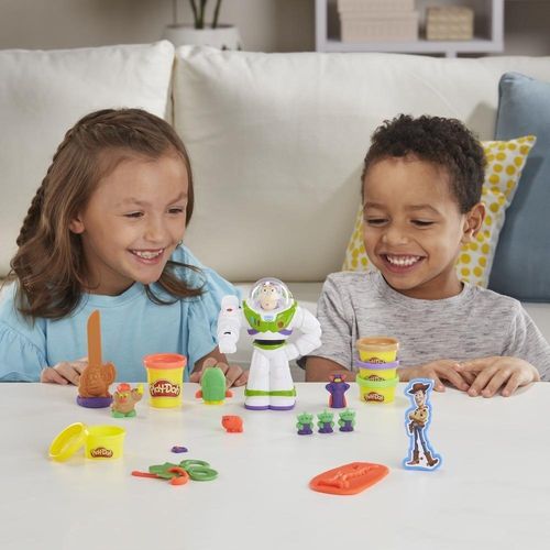 Masa plastyczna PlayDoh Buzz Astral na Arena.pl