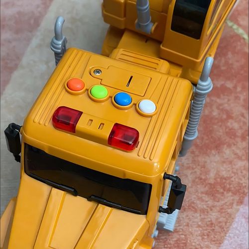 WOOPIE Interaktywny Dźwig z Ruchomym Hakiem Ciężarówka 1:14 na Arena.pl