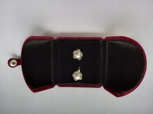 Srebrne spinki do mankietów Exciting z Perłą na Arena.pl