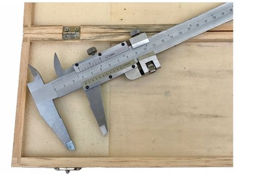 SUWMIARKA TRADYCYJNA NONIUSZOWA DŁUGA L 300 / 0,02 mm BLOKADA - E00270 na Arena.pl