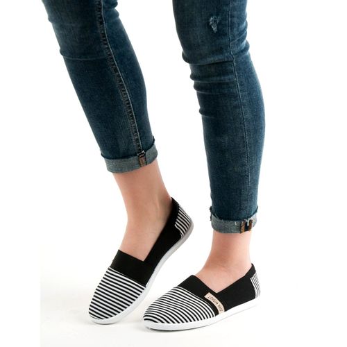 Slipony W Paski r.37 na Arena.pl