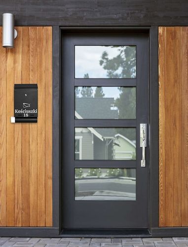 Skrzynka pocztowa na listy Hadvar czarna z napisami na Arena.pl