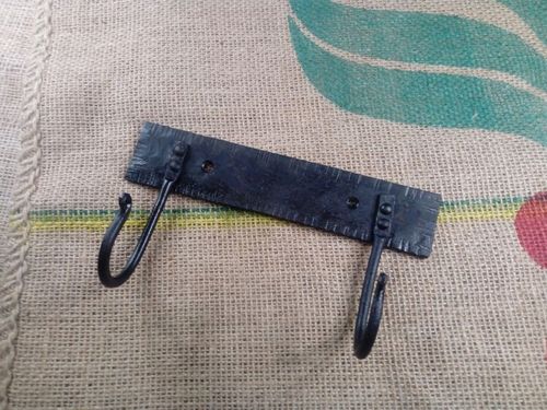 Wieszak ścienny Znaczek 2 haki klucze lub ubrania na Arena.pl