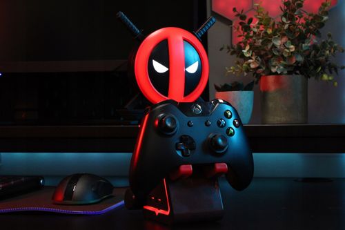 Lampka Stojak na pada Cable Guys Light Up Ikon Deadpool na Arena.pl