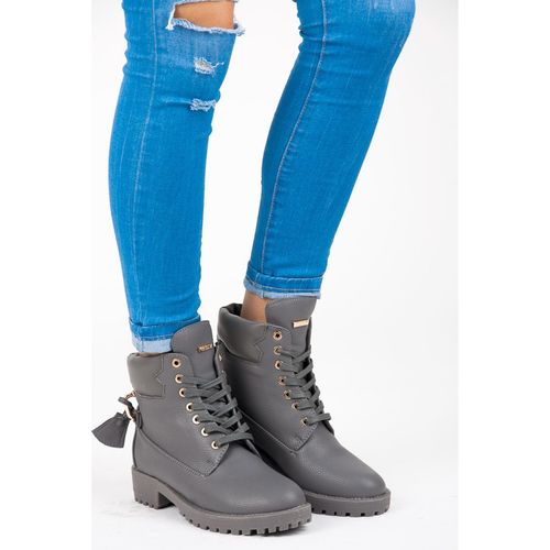 Stylowe Traperki r.36 na Arena.pl