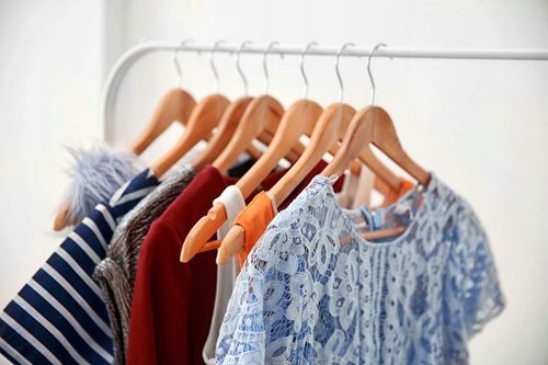 WIESZAK DREWNIANY NA UBRANIA KOMPLET 10 SZTUK DO GARDEROBY WIESZAKI na Arena.pl