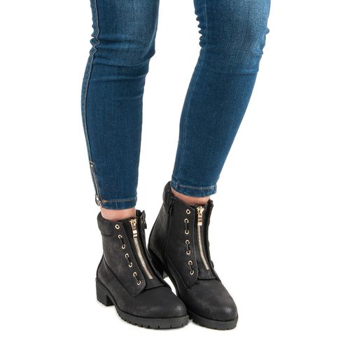 Traperki r.39 na Arena.pl