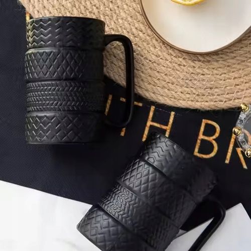 Prezent na 18-99 urodziny dla Taty Kolegi Kubek Opona z imieniem Zestaw na Arena.pl