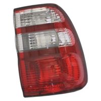LAMPA TYLNA PRAWA TOYOTA LAND CRUISER J100 2000 2001 2002 2003 2004 2005