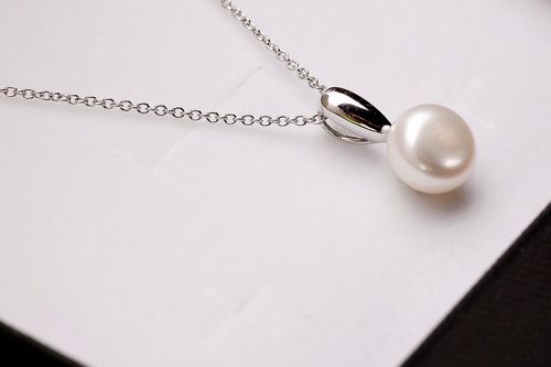 Srebrny naszyjnik Staviori z perłami na Arena.pl