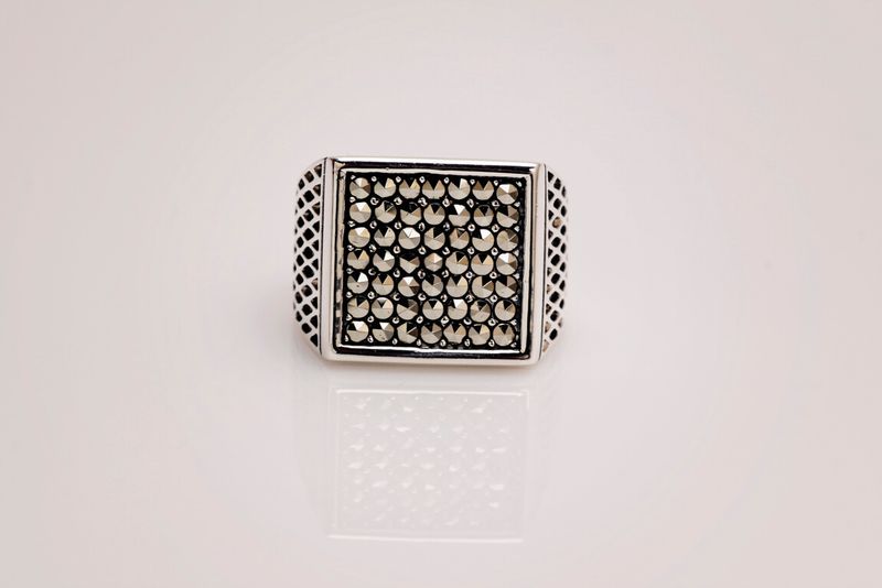 sygnet Staviori zdjęcie 2