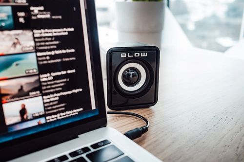 ZESTAW GŁOŚNIKÓW KOMPUTEROWYCH SUBWOOFER 2.1 USB SD AUX RADIO FM LED 11W na Arena.pl