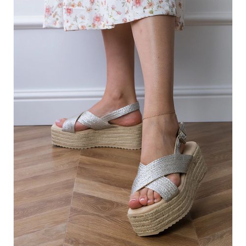 Srebrne sandały espadryle na platformie r.41 na Arena.pl