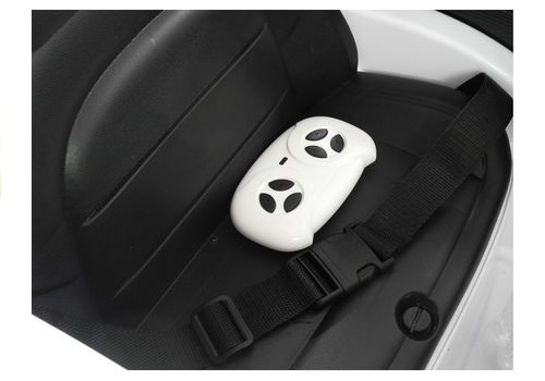 AUTO NA AKUMULATOR XMX805 Białe na Arena.pl
