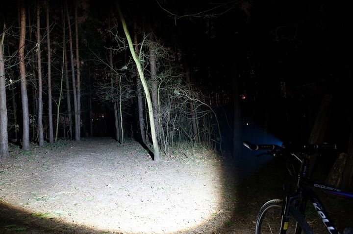 MOCNA LAMPKA ROWEROWA LED XML-T6 CREE USB ZOOM zdjęcie 7