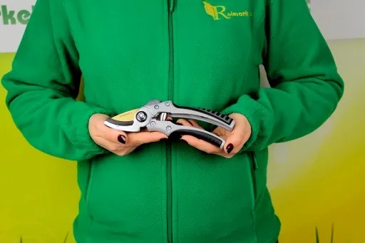 Sekator kowadełkowy do gałęzi tytanowe ostrze stal tytan Greenmill UP0062T zdjęcie 2