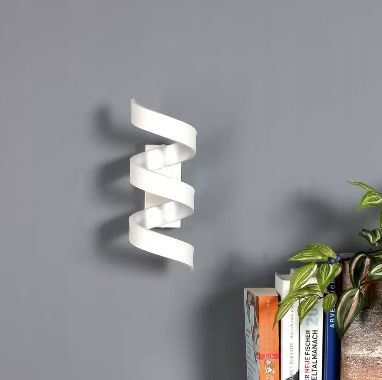 Lampa ścienna LED Helix, biało-srebrna, 26 cm na Arena.pl