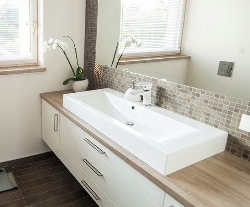 BATERIA UMYWALKOWA ŁAZIENKOWA JEDNOUCHWYTOWA STOJĄCA BIAŁA - CHROM SOLIDNA na Arena.pl