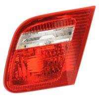 LAMPA TYLNA PRAWA BMW 3 E46 1998 1999 2000 2001 2002 2003 2004 2005 2006