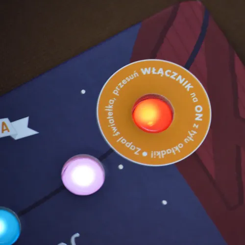 Dobranoc, owieczko. Seria ze światełkami na Arena.pl