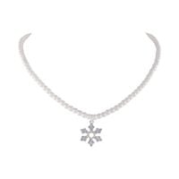 Naszyjnik z pereł ze śnieżynką (C25/KOR/62AG)