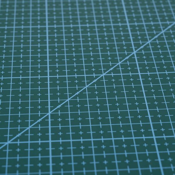 MATA DO CIĘCIA MODELARSKA SAMOGOJĄCA DWUSTRONNA A2 40x65cm SAMOREGENERUJĄCA zdjęcie 4