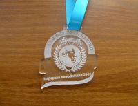 medal okolicznościowy ze wstążką plexi z grawerem 7x6cm 20 szt