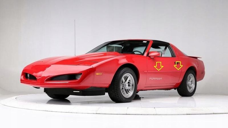 Pontiac Firebird 1982-1992 - Listwy chrom boczne drzwi chromowane ochronne zdjęcie 1