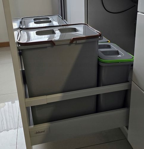 Kosz na śmieci SORT 62L do szafki szuflady 60 Blum 4 pojemniki na odpady na Arena.pl