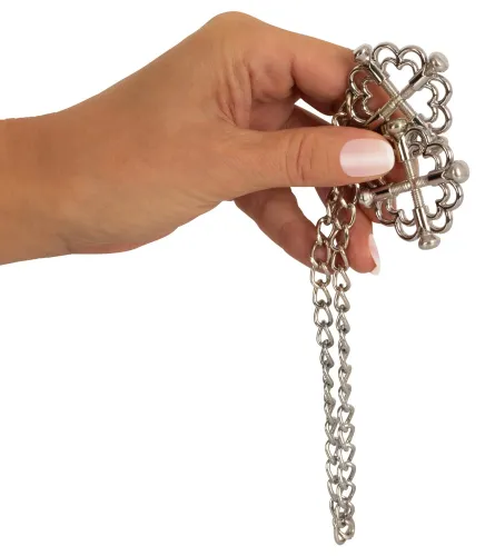 bad kitty stalowa ozdoba piersi z regulowanymi zaciskami i łańcuszkiem na Arena.pl